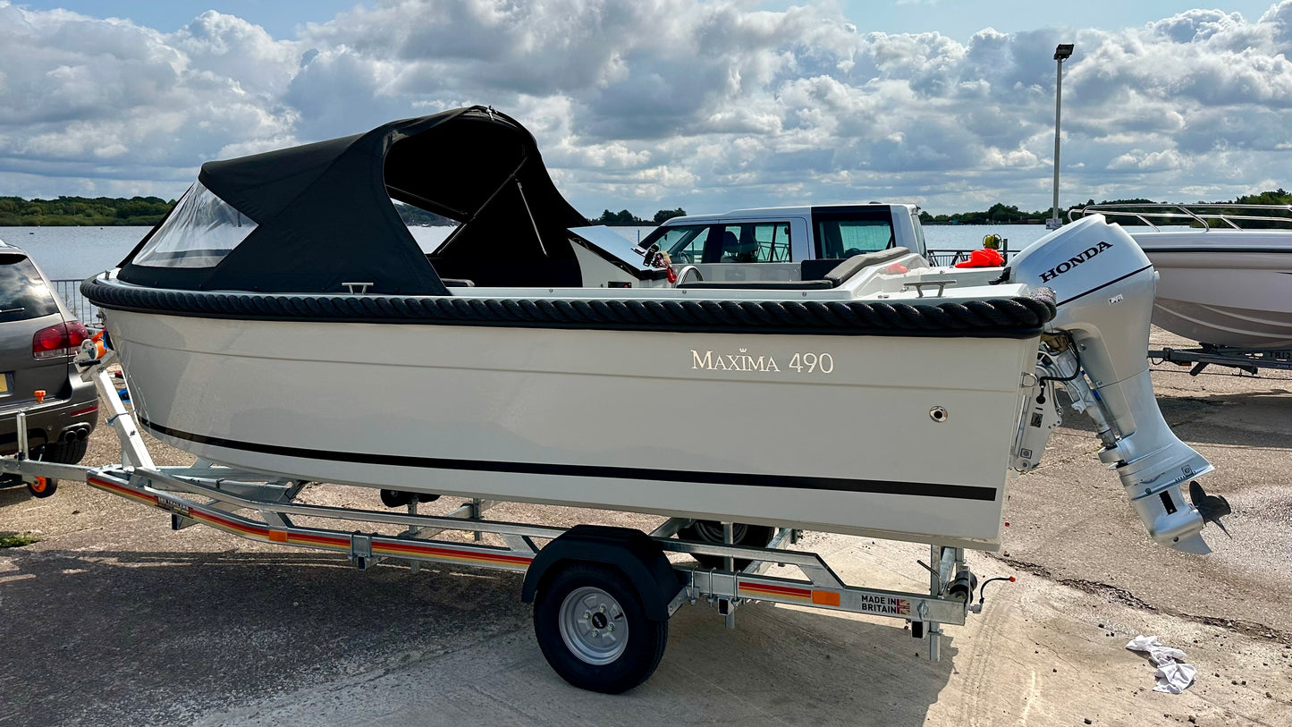 The Maxima 490 - Base Boat Build from