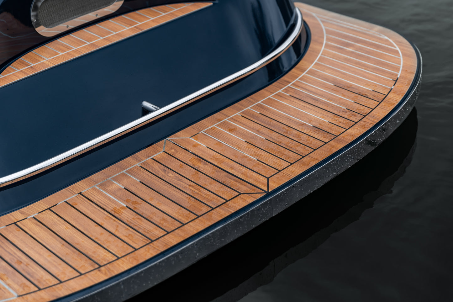 The Maxima 720 Retro - Base Boat Build from