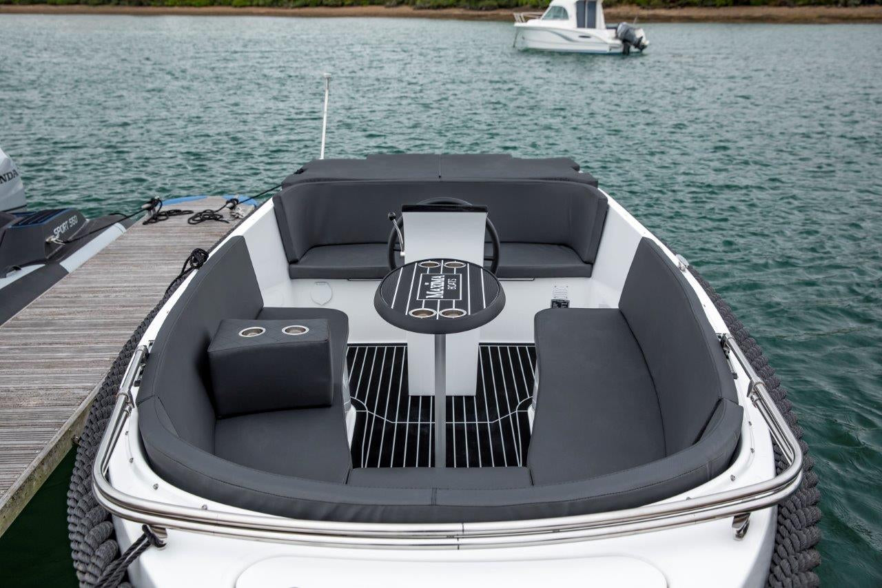 The Maxima 600 - Base Boat Build from