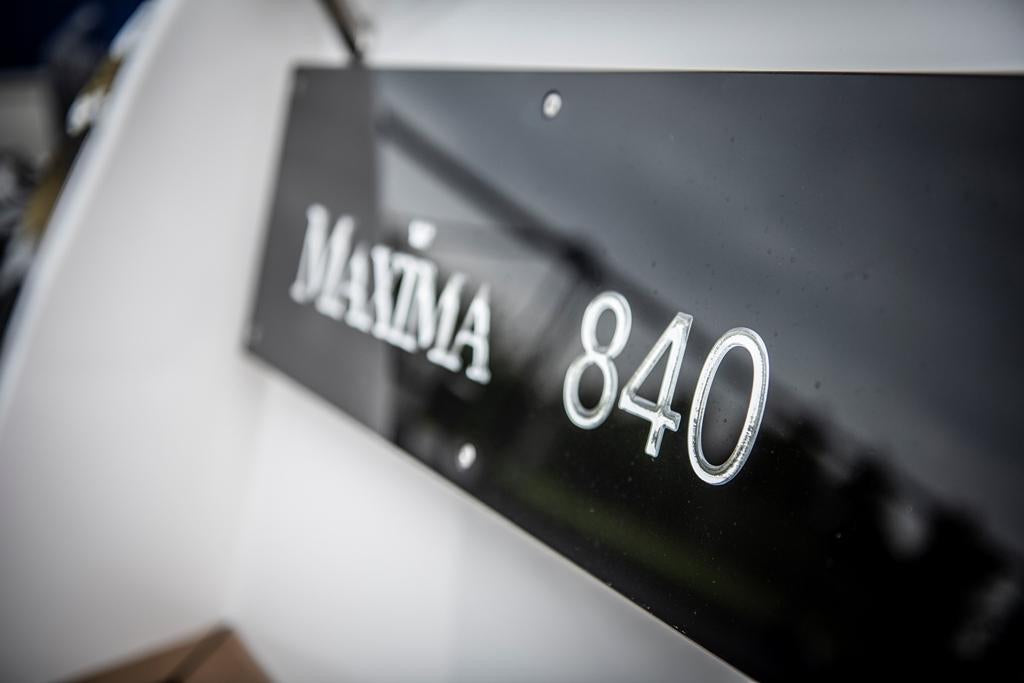 The Maxima 840 - Base Boat Build from