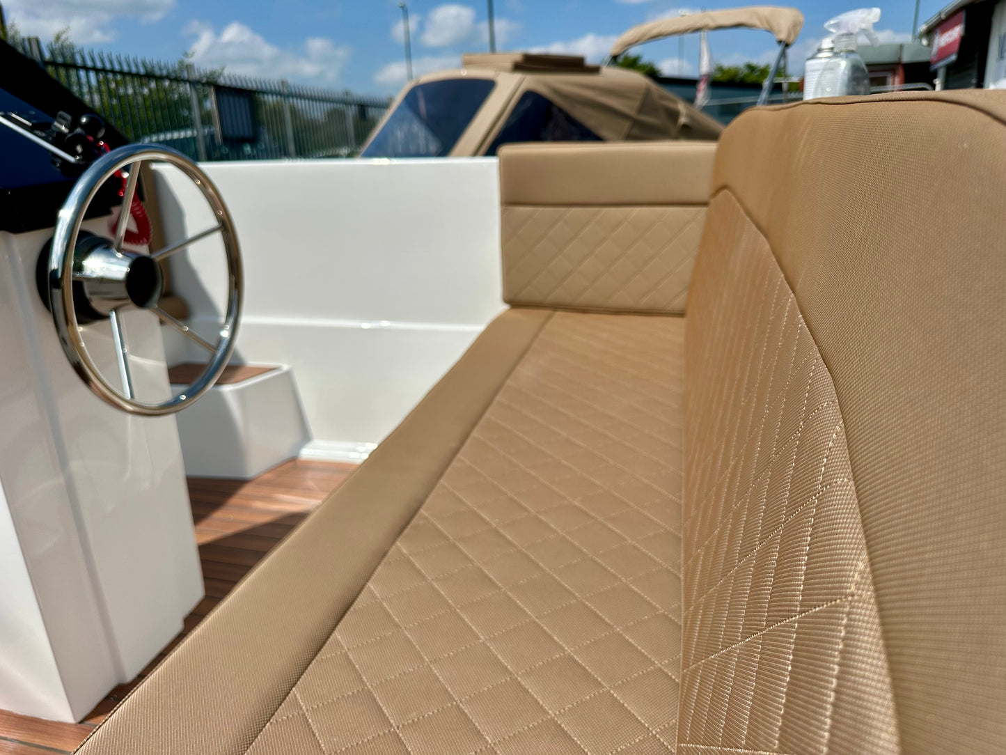 Maxima 490 XL Powered by Honda BF20 LRTU 20hp