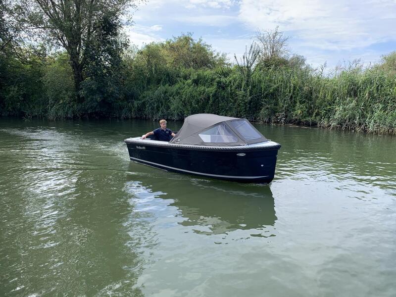 Maxima 490 XL Powered by Honda BF40 LRTU 40hp