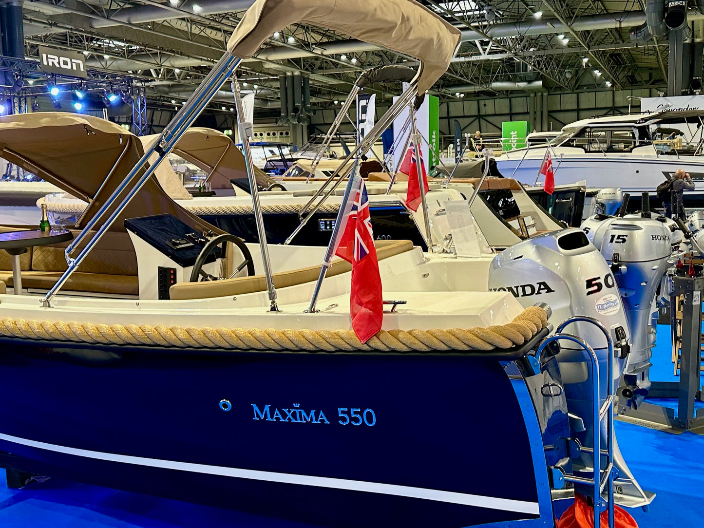 Maxima 550 Boat powered by Honda BF20 20hp In Stock Now