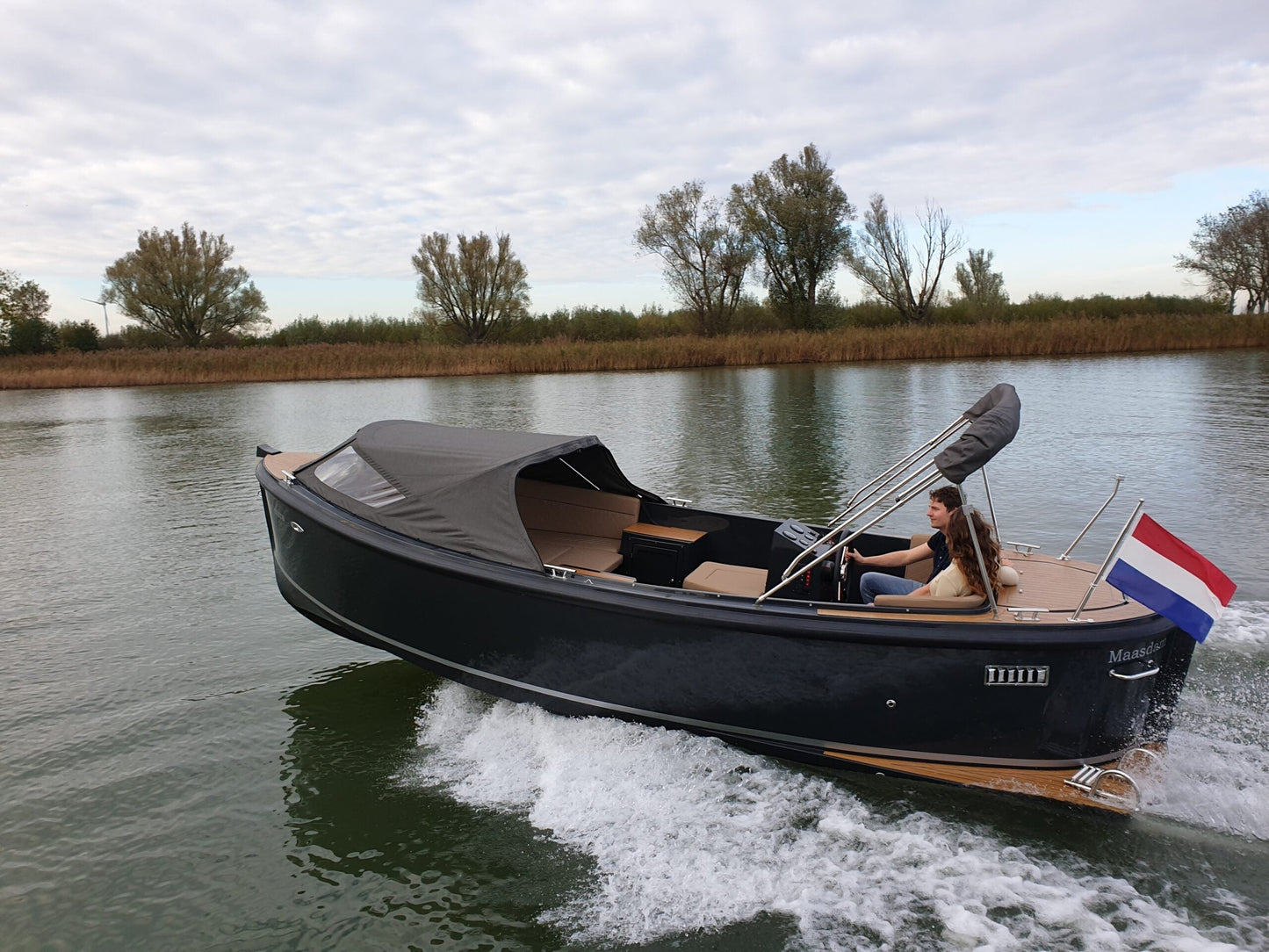 Maxima 650 Flying Lounge Powered by Honda BF50 LRTU 50hp In Stock Now