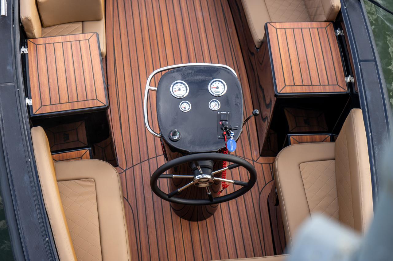 650 Flying Lounge Powered by Honda BF20 LRTU 20hp In Stock Now