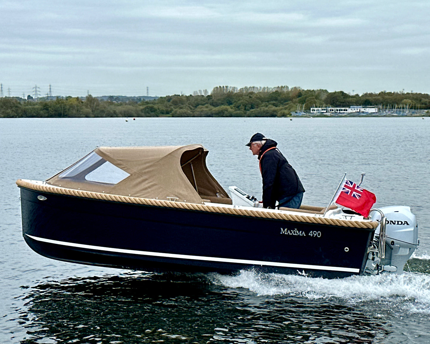 Maxima 490 XL Powered by Honda BF40 LRTU 40hp