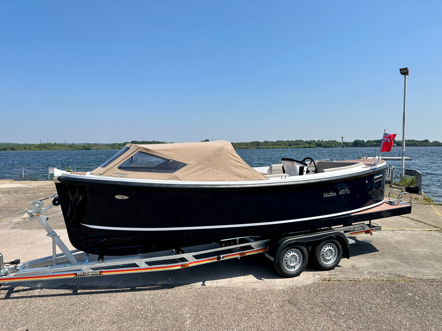 650 Flying Lounge Powered by Honda BF20 LRTU 20hp In Stock Now