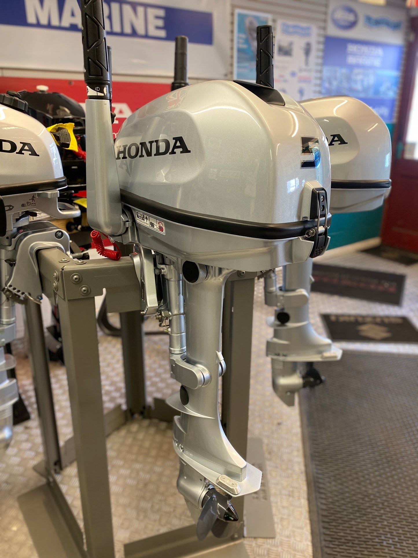 Honda Outboard BF5 LHU 5hp Long Shaft and 6 amp charging coil