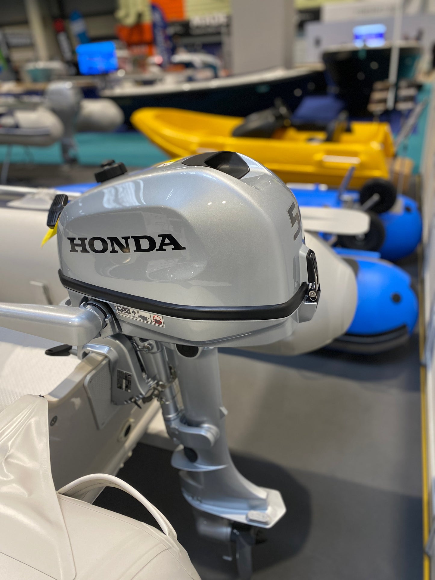 Honda Outboard BF5 LHU 5hp Long Shaft and 6 amp charging coil