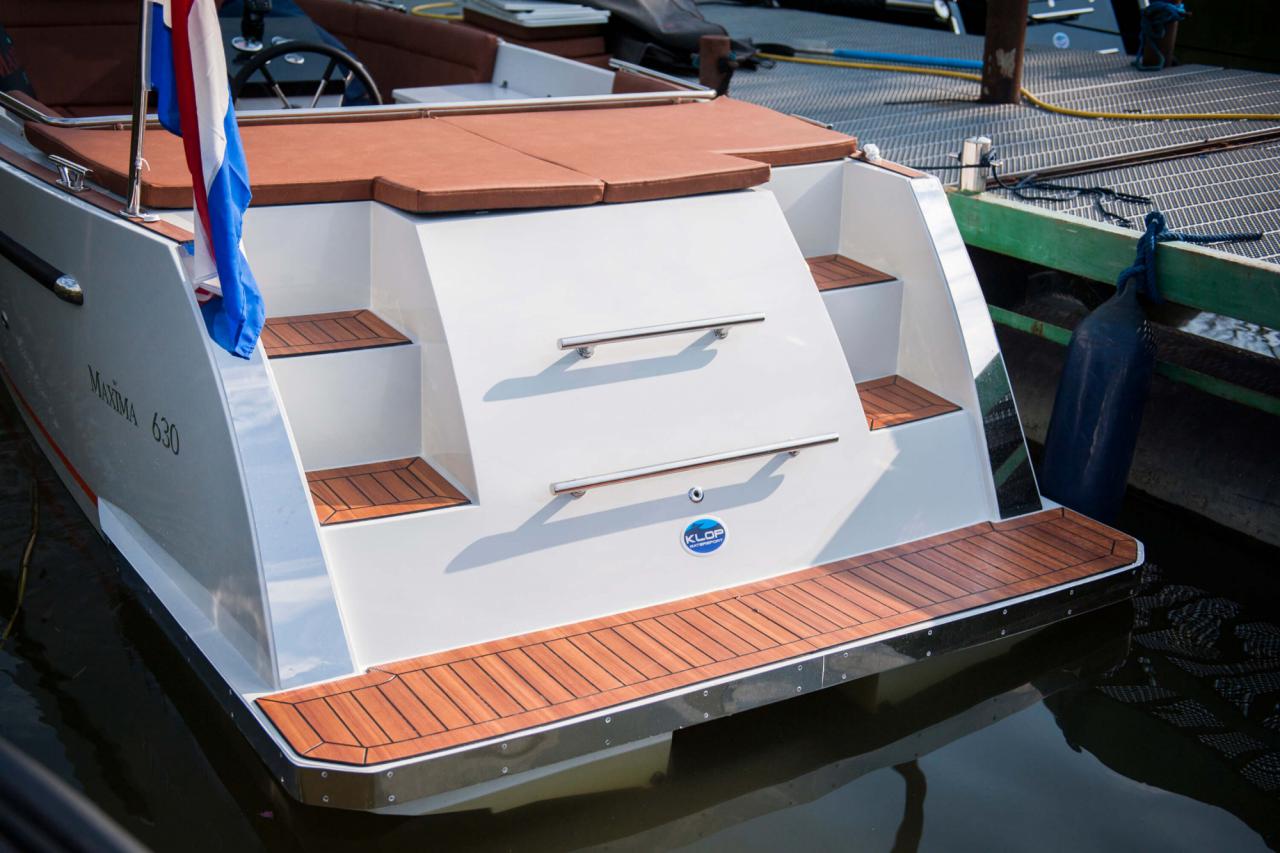 The Maxima 630 - Base Boat Build from