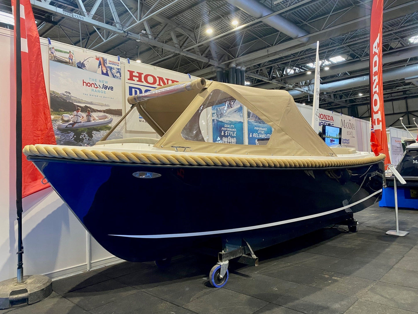 Maxima 550 Boat powered by Honda BF15 15hp In Stock Now
