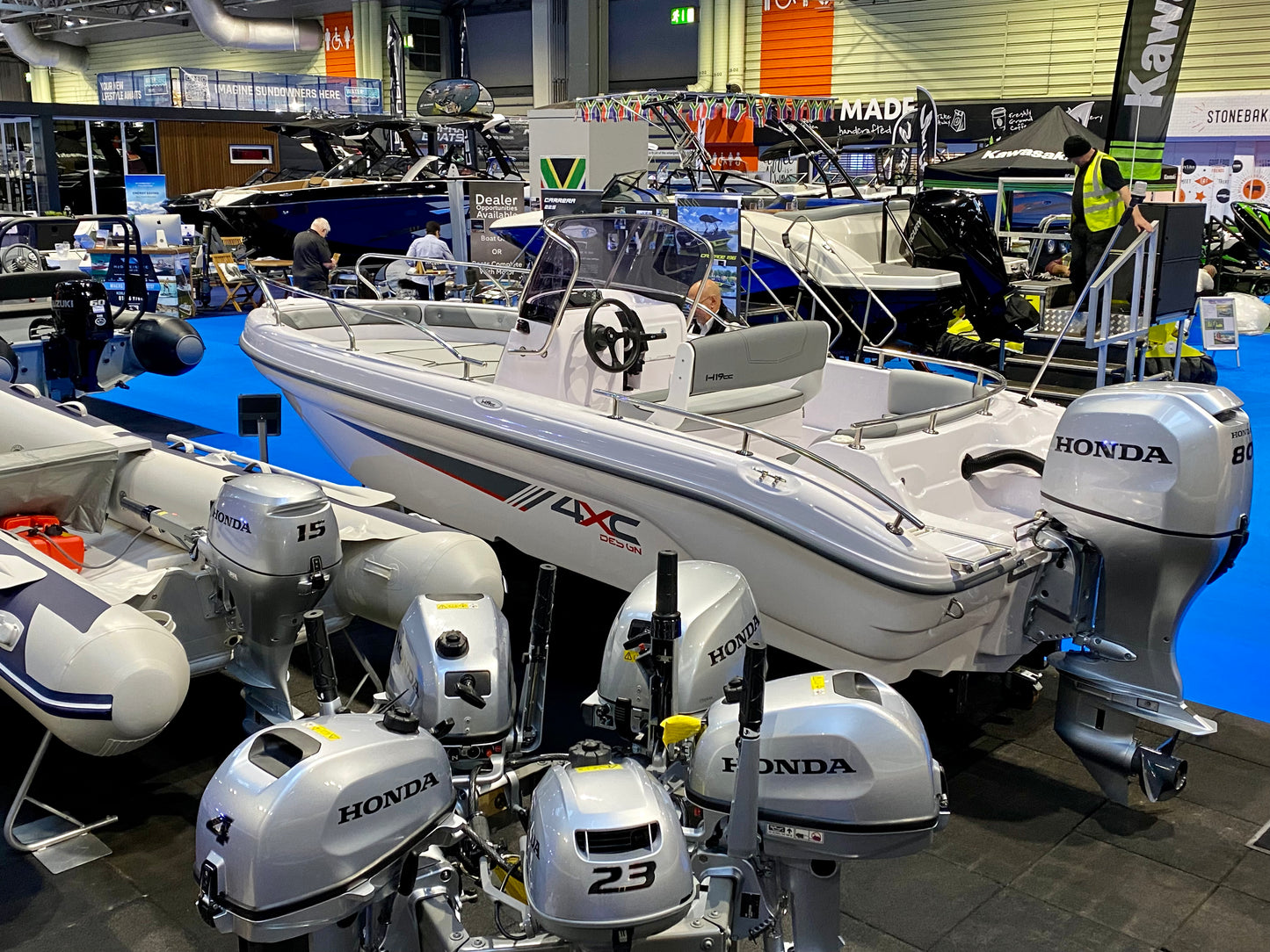 Ranieri 4XC19 H19cc Open Line Sports Boat Powered by a Honda BF80 80hp