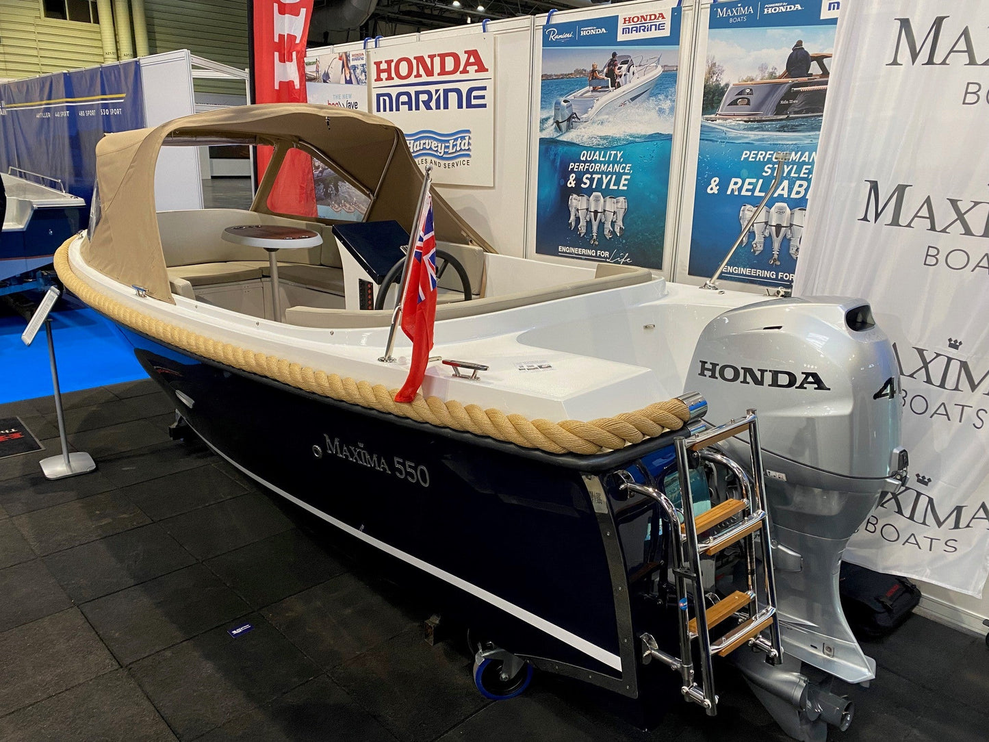 Maxima 550 Boat powered by Honda BF20 20hp In Stock Now