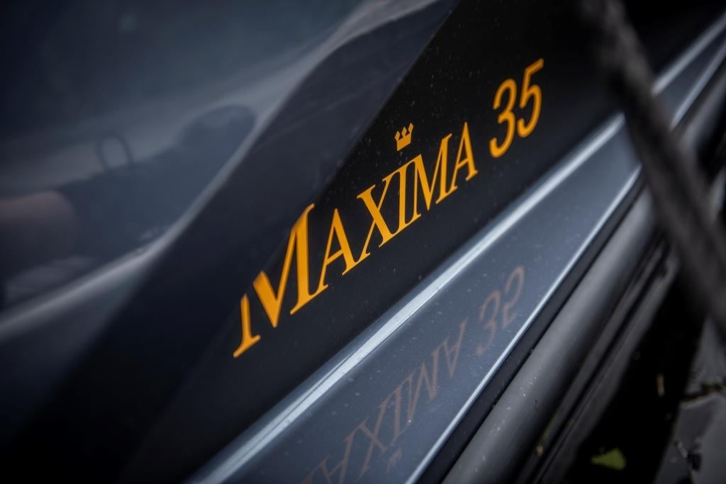 The New Maxima 35 - Base Boat Build from