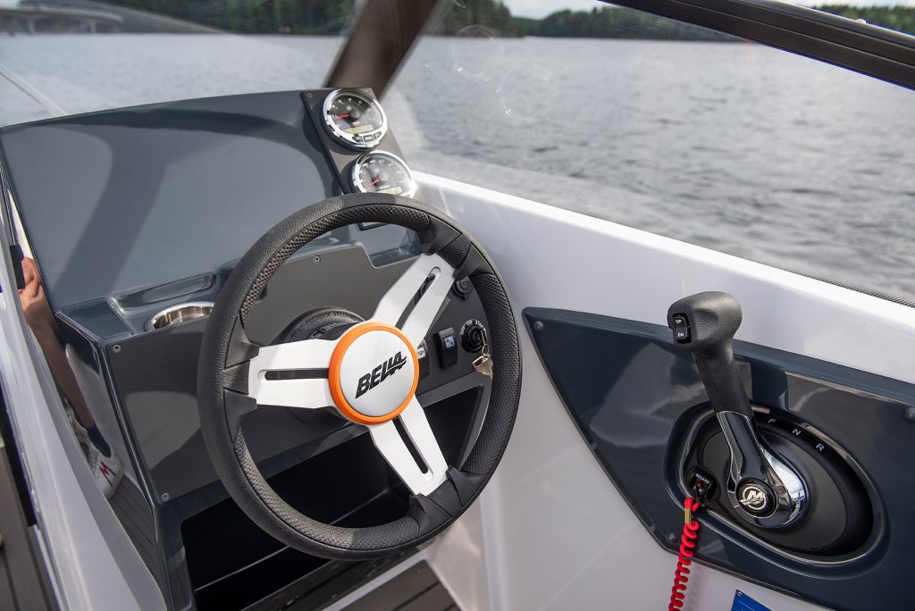 Bella 500BR Sports Boat powered by mercury F60 ELPT EFI 60hp