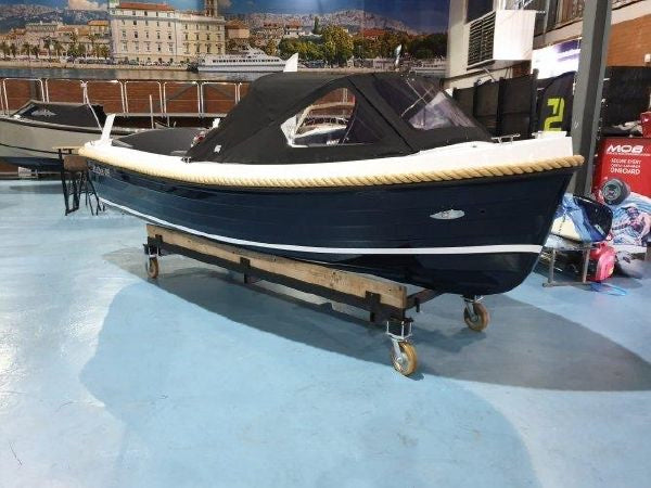 The Maxima 485 - Base Boat Build from