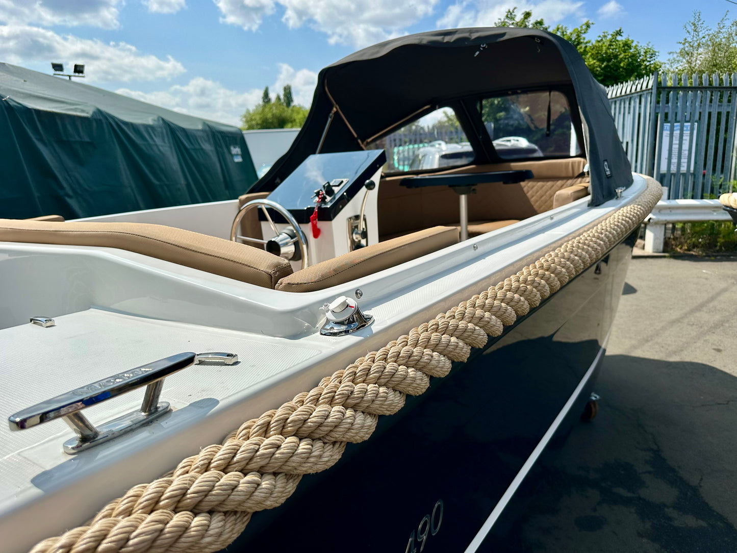 Maxima 490 XL Powered by Honda BF20 LRTU 20hp