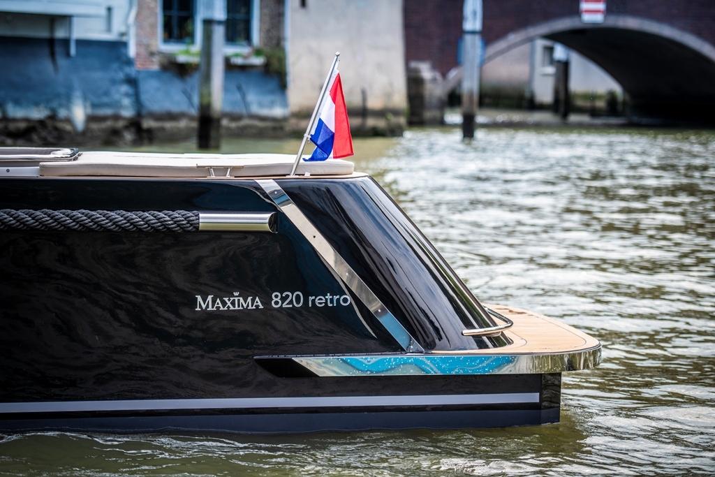 The New Maxima 820 Retro - Base Boat Build from