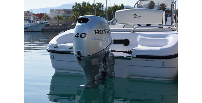 Honda Outboard BF40LRTU 40hp Engine - Long Shaft, Power Trim, Tachometer and trim Gauges